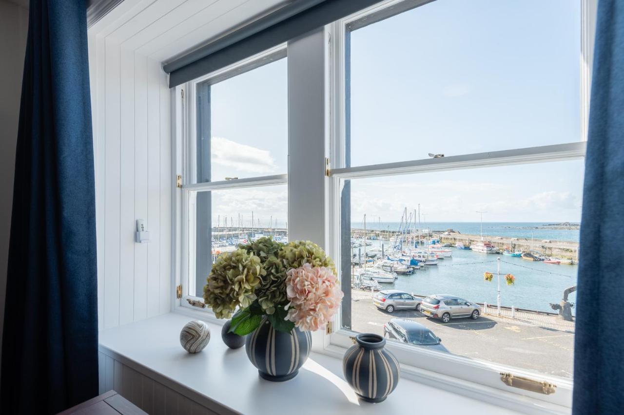 Shorefront Apartment - Sea View With 3 Bedrooms 앤스투루더 외부 사진